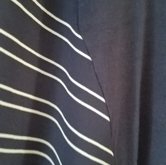 Flowy top - Picture 3 of 5